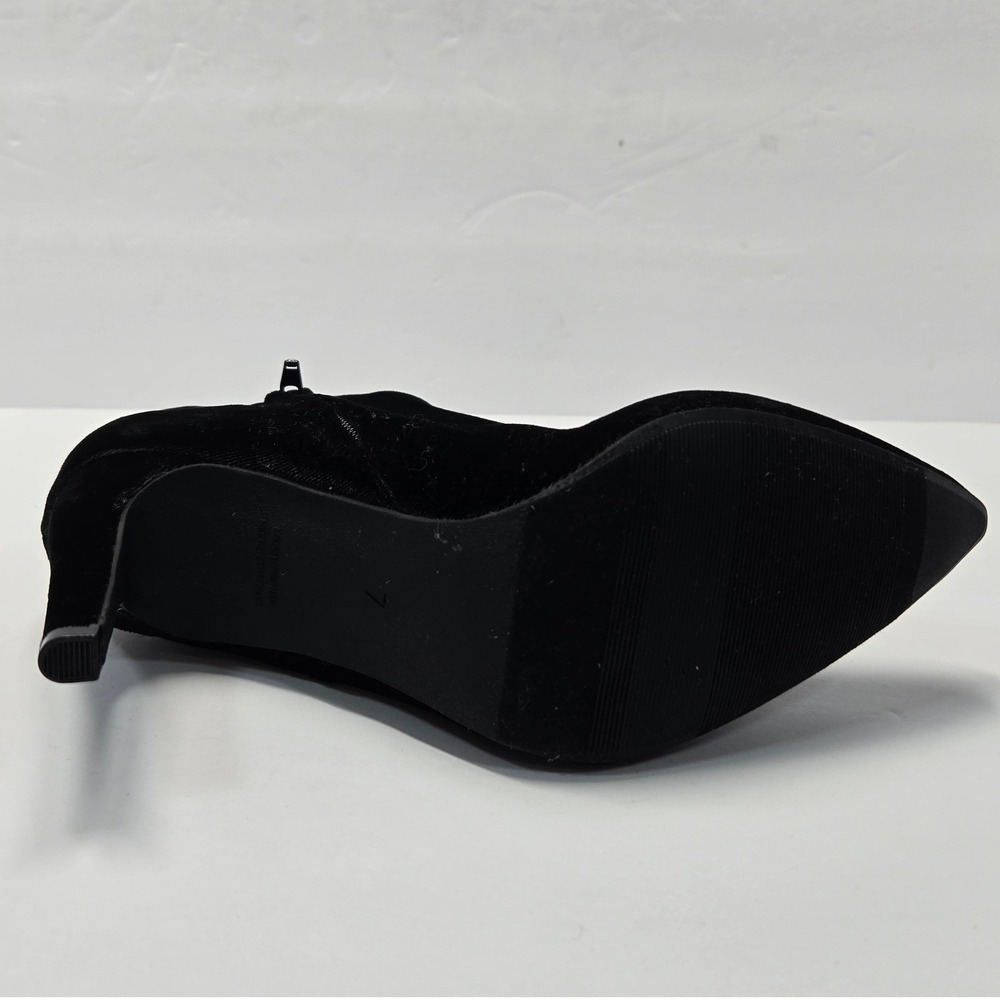 Old Navy Womens Black Velvet Pointed Toe Stiletto Heel Ankle Booties Size 7 - Picture 5 of 13
